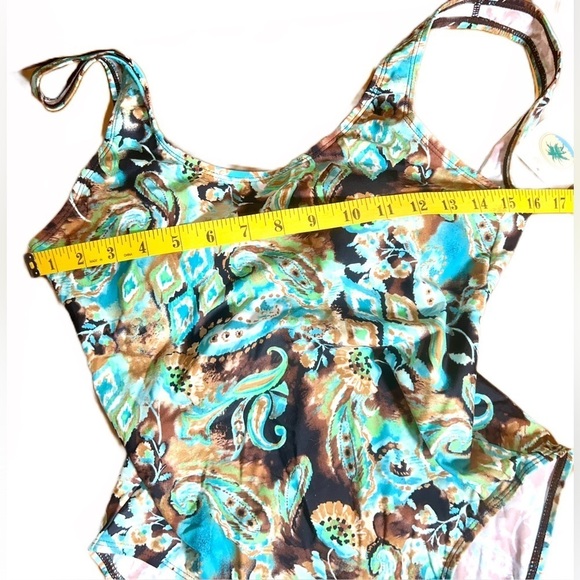 NWT Aliana One-Piece Multicolored Floral Swimsuit w/ Built-In Bra & Low Back, 12 - Picture 11 of 14